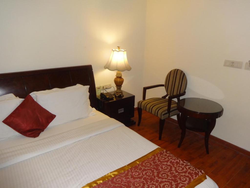 The Picasso Residency Hotel New Delhi - Couple Friendly Local Ids Accepted エクステリア 写真